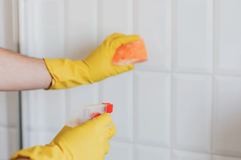 Nettoyer ou refaire les joints de salle de bain - Mode d'emploi