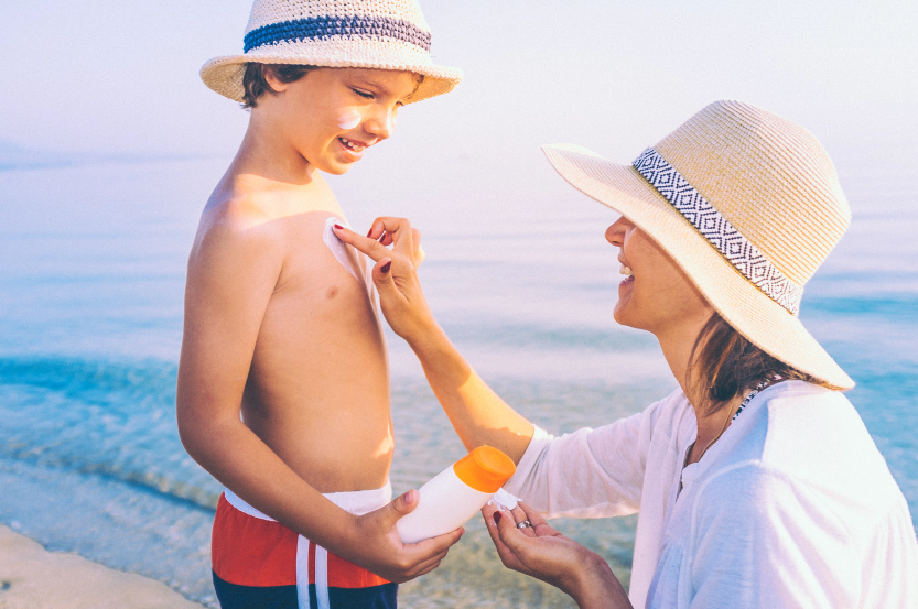 Comment protéger la peau de vos enfants du soleil ?