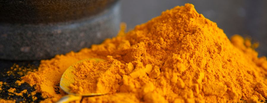 Comment enlever une tache de curry tenace naturellement ?